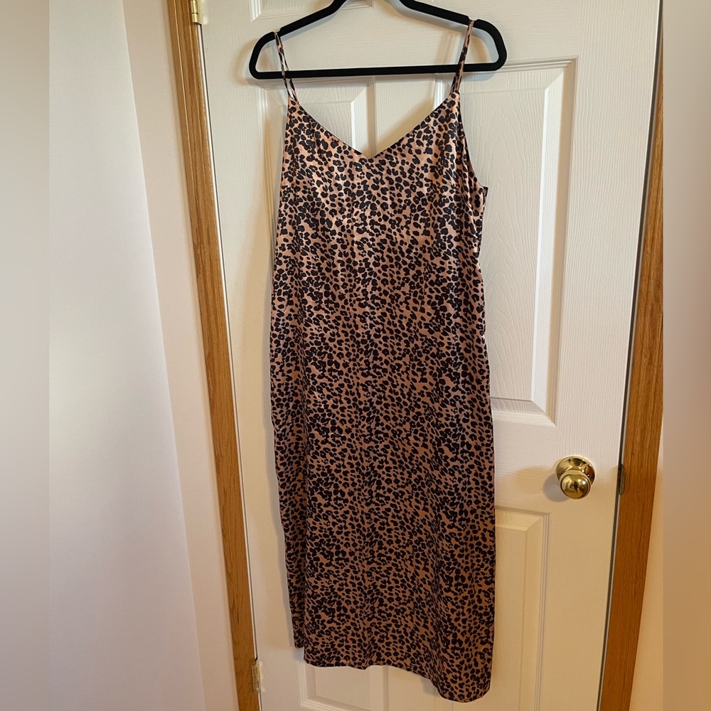NWOT C’est Moi Large Leopard Satin Slip dress - Picture 3 of 9
